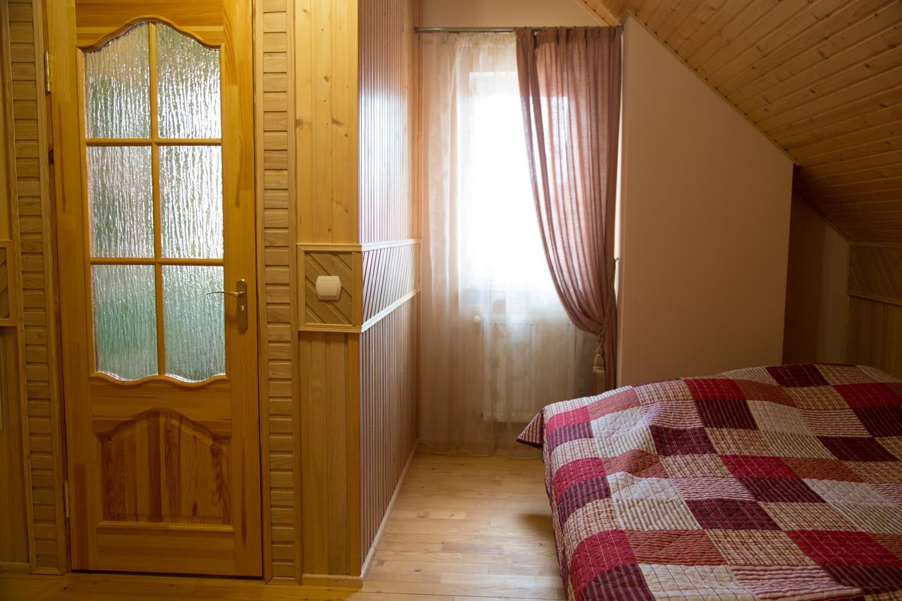 Happy Hotel Яремче Екстериор снимка